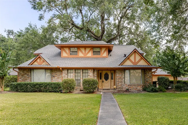 Popular Tanglewood Lake Jackson Real Estate