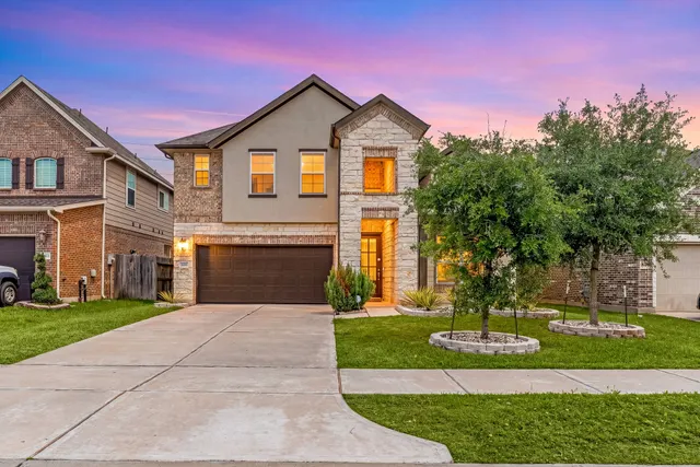 Popular Fieldstone Sec 15 Real Estate