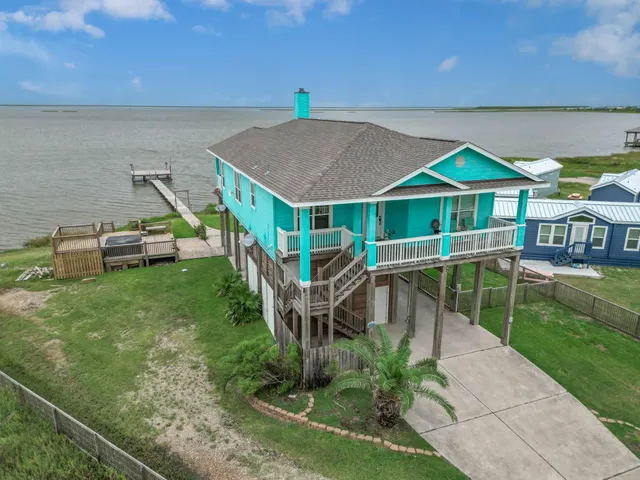 Popular Rollover By The Bay Real Estate