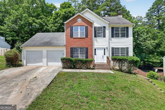 Cheap Huntington Place Real Estate