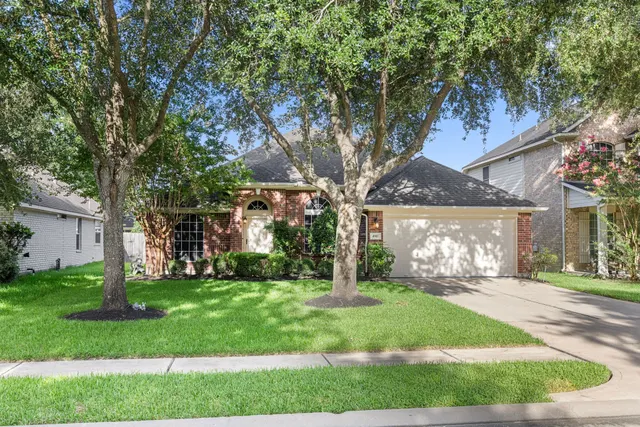 Popular Lakes Pine Forest Sec 02 Real Estate