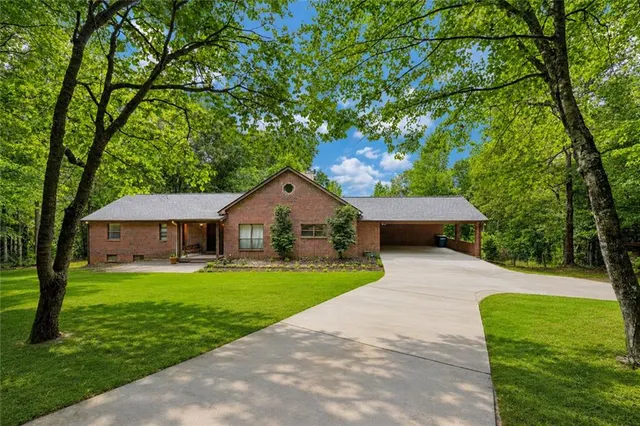 Popular SCHWARTZCHILD Real Estate
