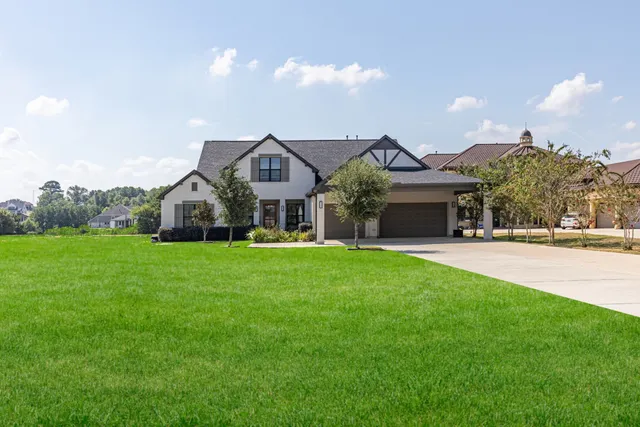 Popular Grand Harbor 10 Real Estate