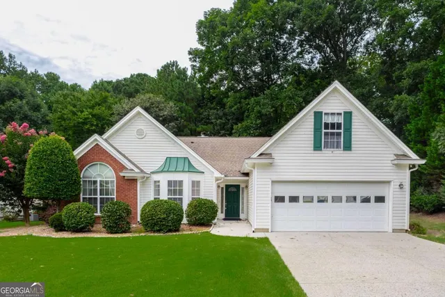 Popular Cedar Oak Real Estate