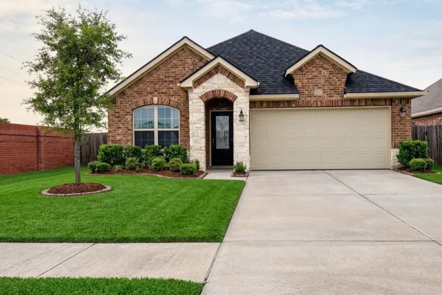 Popular Hampton Crk Sec 4 Real Estate