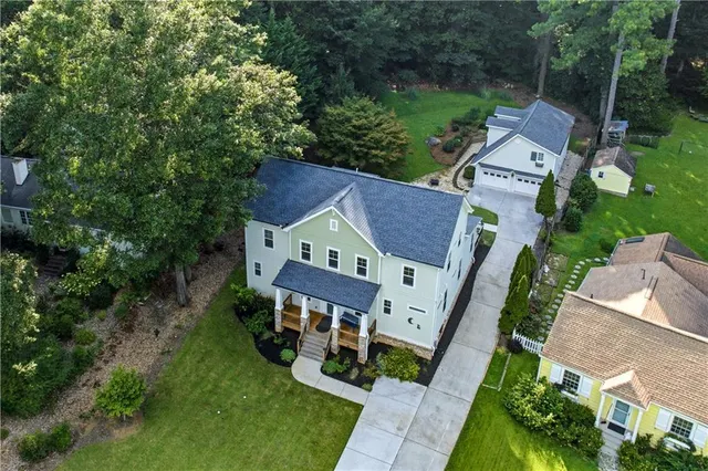 Popular Forrest Hills Real Estate