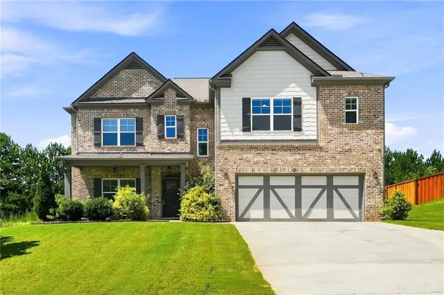 Popular Chestnut Park Real Estate