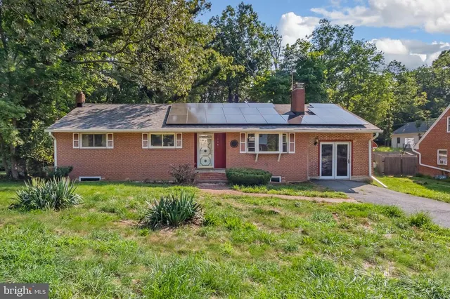 Cheap Barnaby Manor Oaks Real Estate