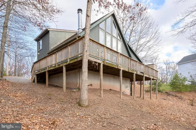 Popular The Woods Real Estate