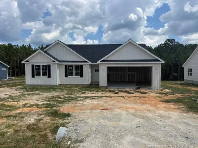 Popular Briarwood Bluff Real Estate