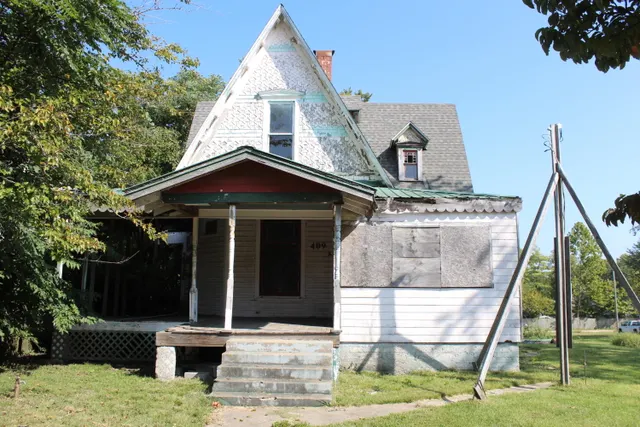 Cheap Lawrence-Not in List Real Estate
