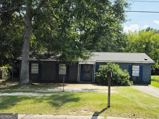 Cheap Vinson Village Real Estate