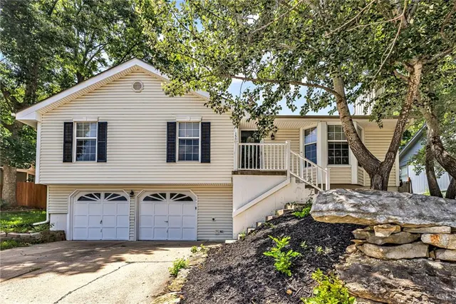 Popular Amber Hills Real Estate