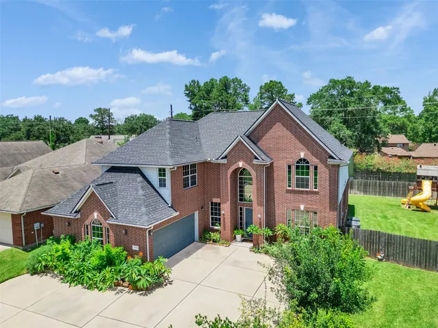 Popular Pine Lakes Real Estate
