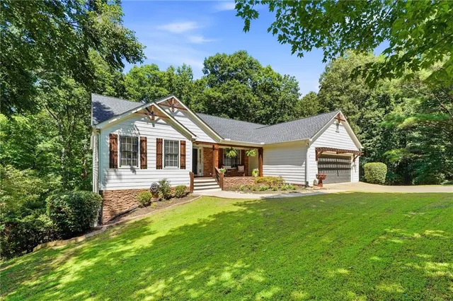 Popular Highland View Real Estate