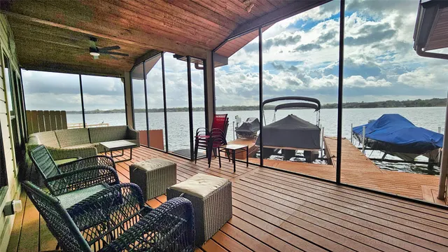 Popular Pelican Bay 01 Real Estate