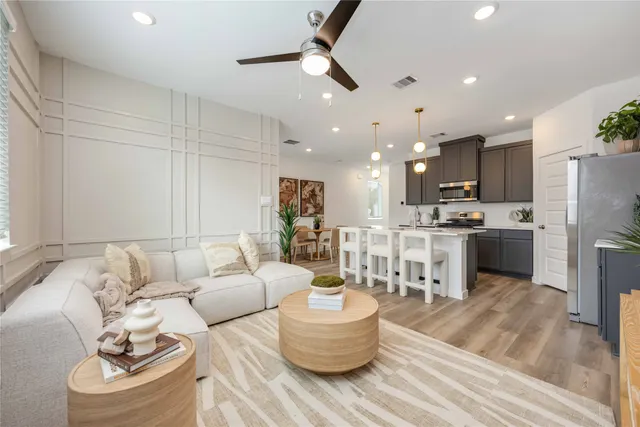 Popular Highland Court Real Estate