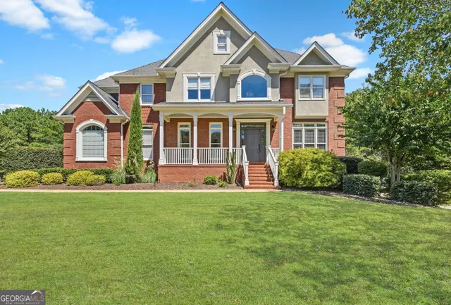 Expensive Lakeview Walk Real Estate