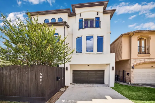 Expensive Cottage Grove Sec 04 Real Estate