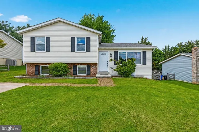Popular Mount Airy Real Estate