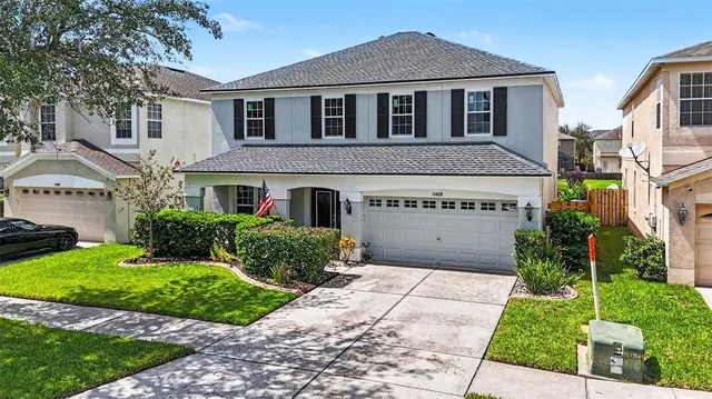 Popular WATSON GLEN PH 1 Real Estate