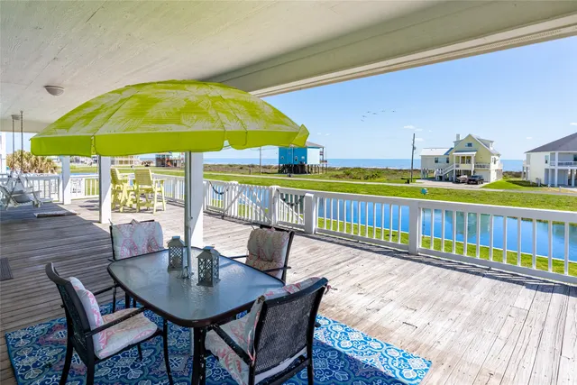 Popular Sand Castle Beach 1 Real Estate