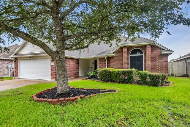 Popular Bayside Landing Real Estate