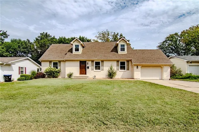 Popular Southwest Estates Real Estate