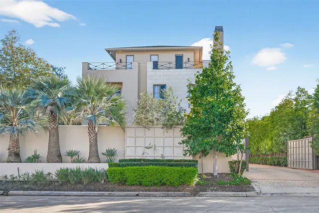 Popular Six Thousand Five Inwood Drive Real Estate