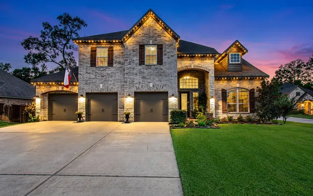 Expensive MAGNOLIA RESERVE Real Estate
