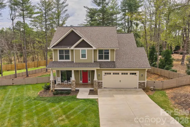Popular Arbor Woods Real Estate