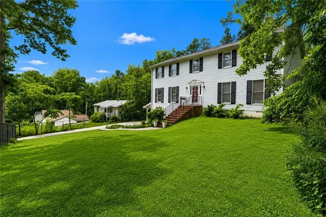 Popular SHANNON GREEN WEST Real Estate
