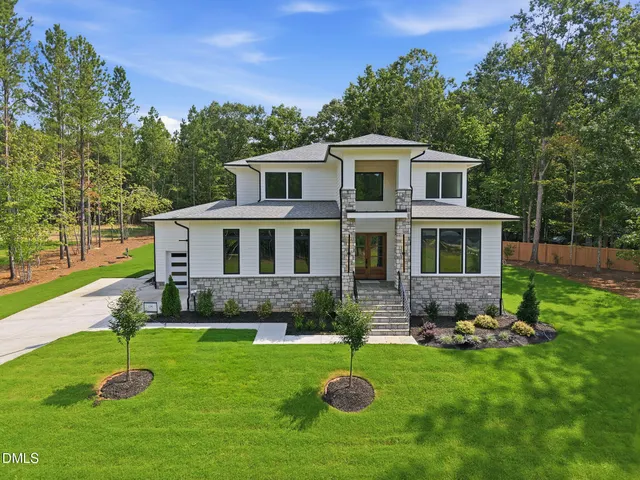 Popular Sorrell Oaks Real Estate