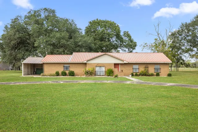 Popular Lakeview Terrace Real Estate