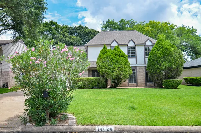 Popular Briar Village Sec 03 Real Estate