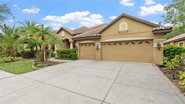 Popular GRAND HAMPTON PH 3 Real Estate