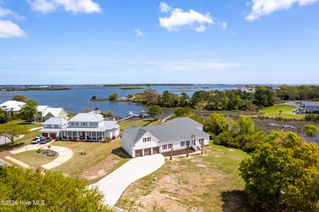 Popular Elizabeth Way Real Estate