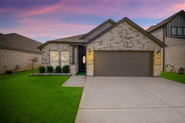 Popular Breckenridge Park Real Estate