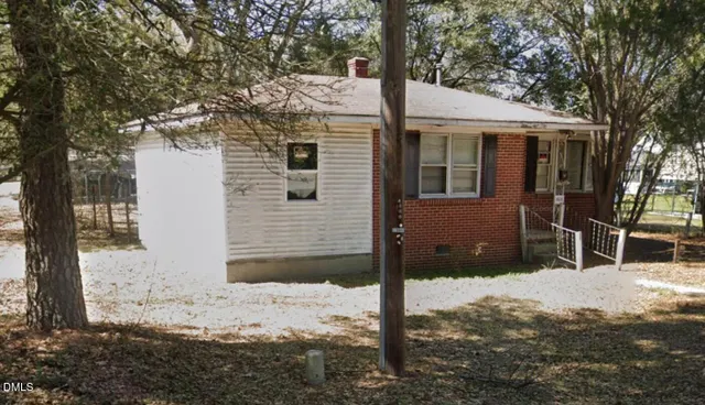 Cheap Maxton Real Estate