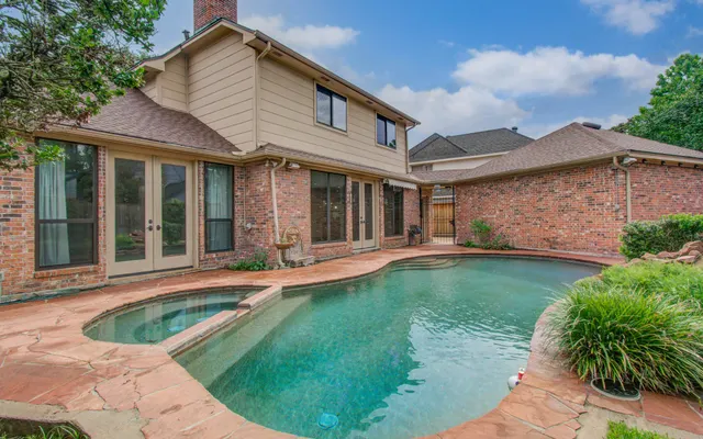 Cheap Hickory Shadows Real Estate