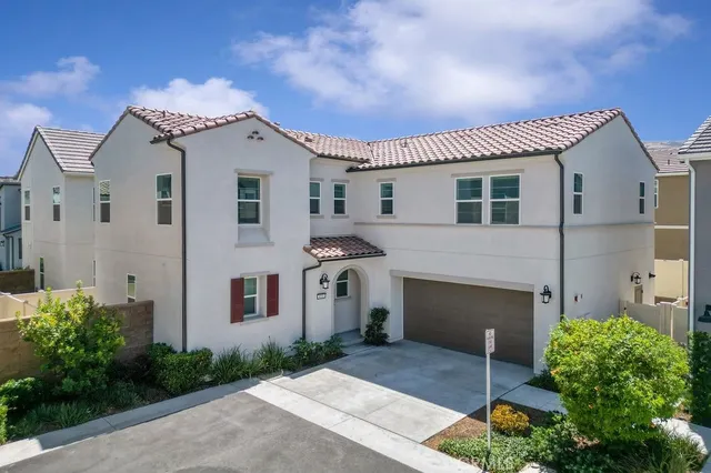 4041 Pomelo Drive, Corona CA 92883