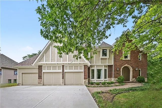 Cheap Tremont Manor Real Estate