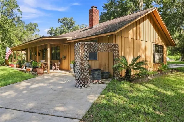 Popular RIVER LAKES MANOR Real Estate