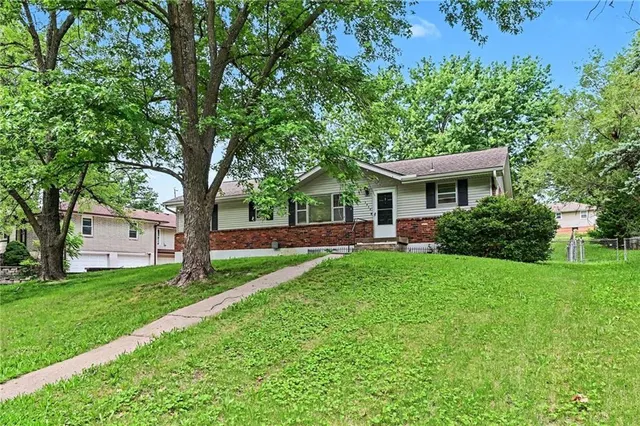Popular Hamilton Heights Real Estate