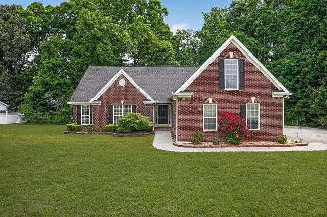 Popular Harbin Meadows Real Estate