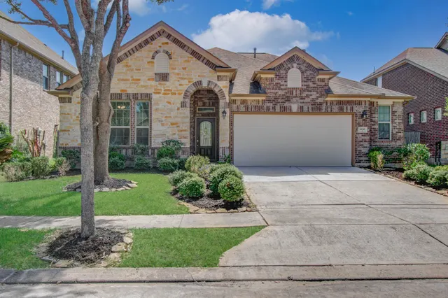Popular Sienna Village Of Anderson Spgs Sec 7 Real Estate