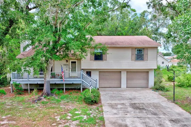 Popular LAKE HAVEN ESTATES Real Estate