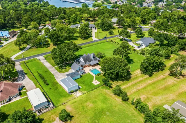 Popular Outpost Cove Estates Real Estate