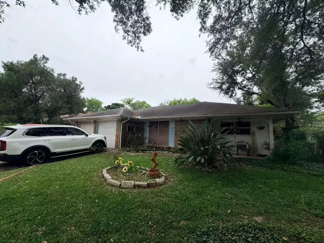 Popular Sharpstown Country Club Terrace Real Estate