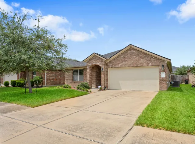 Popular Cambridge Falls Sec 9 Real Estate